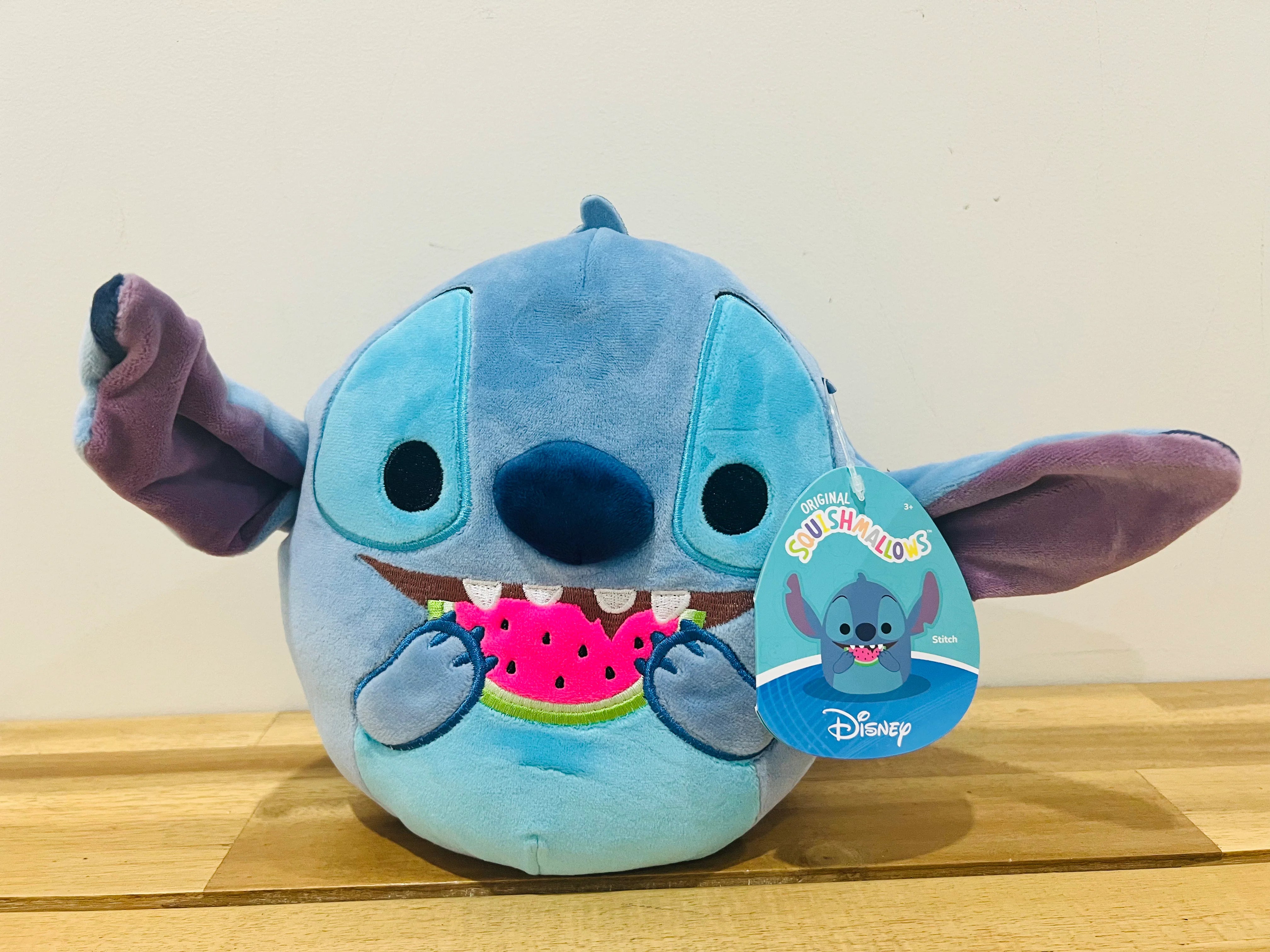 Peluche Squishmallows - Stitch Sandía